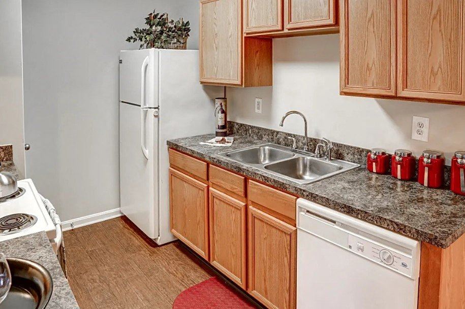 Shelbyville Place Apartments photo